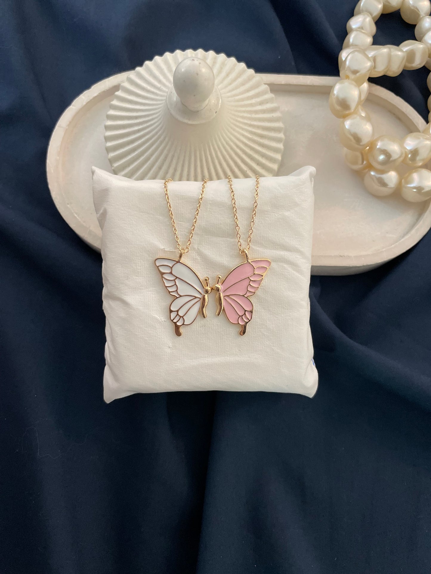 Butterfly Bestie Pendant - Pink